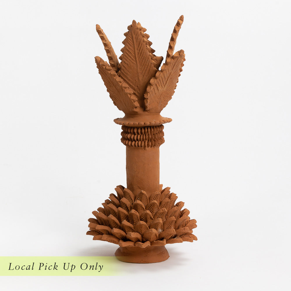 'Reycitos' Clay Leaf Candlestick Holder