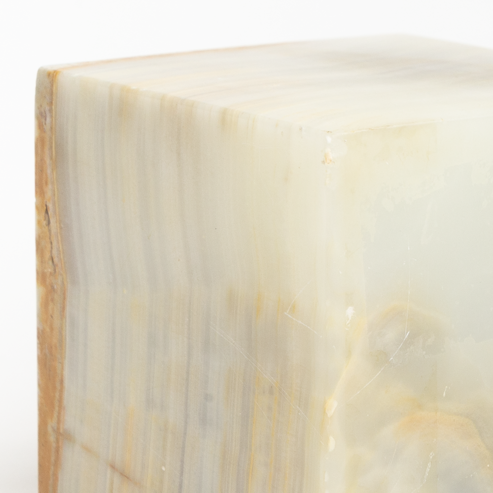 Onyx Cube