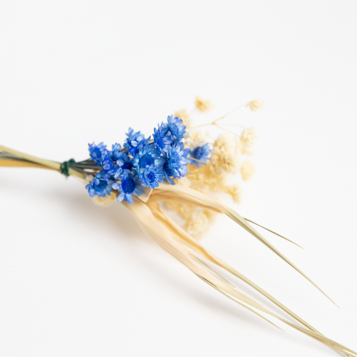 Waysides Floral Arrangement "Blue"