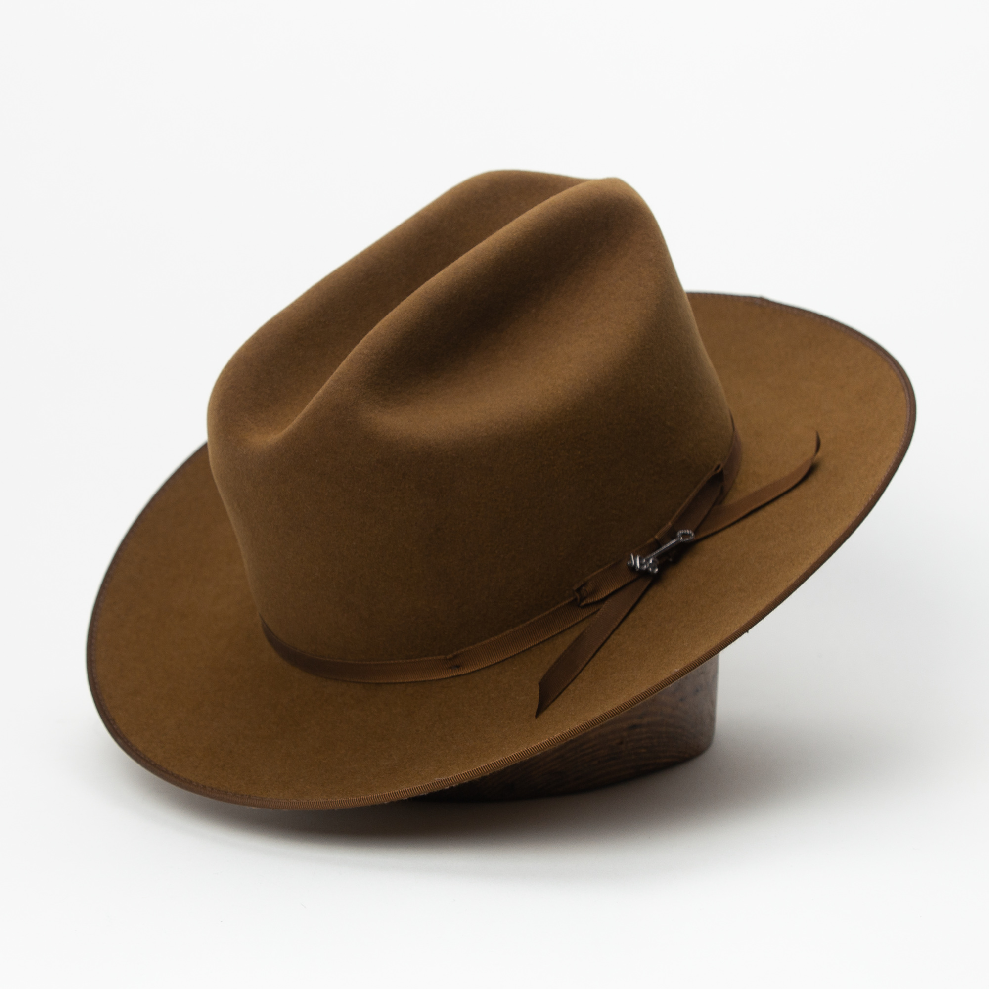 Royal Deluxe Open Road - Cognac – Maufrais-Austin Royal Deluxe Open Road - Cognac – Maufrais-Austin