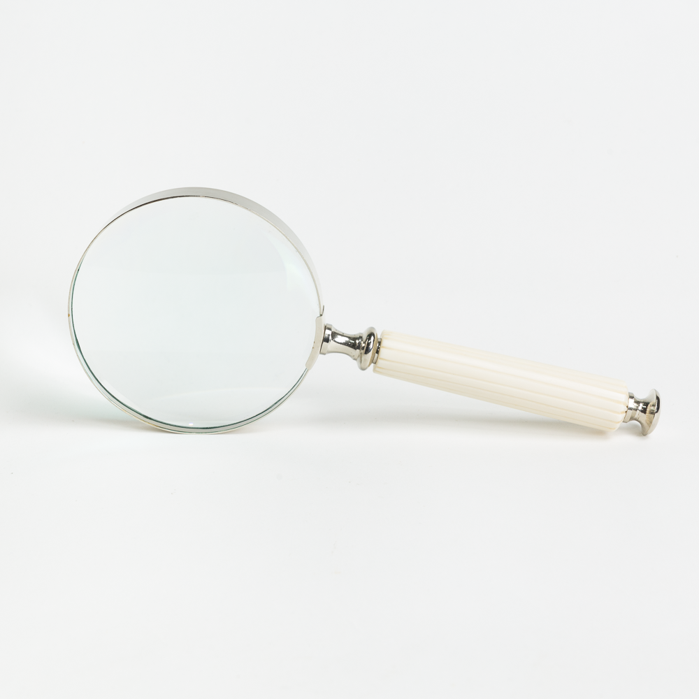 Magnifying Glass - Cream Handle