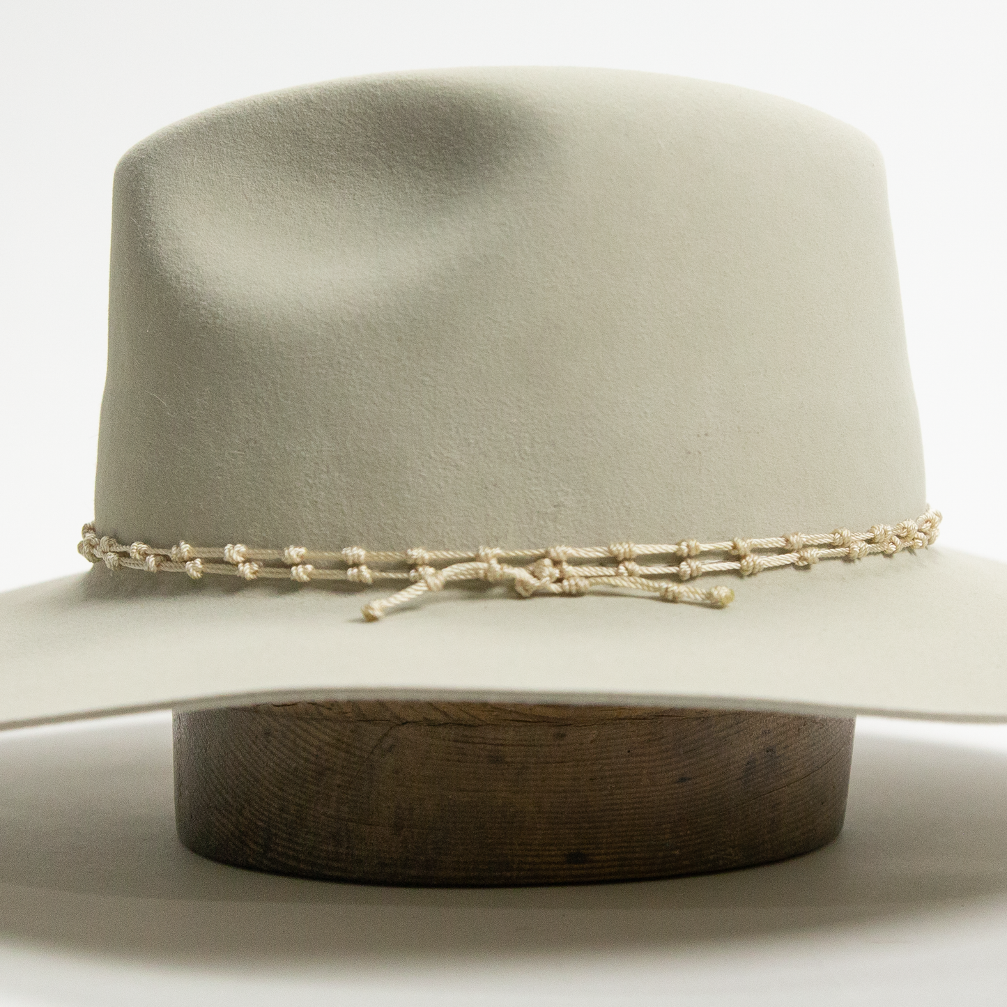 Nylon Knotted Hat Band - Cream