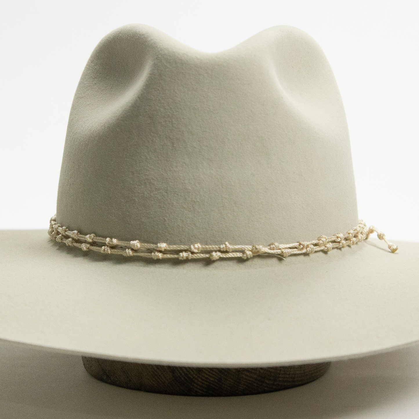 Nylon Knotted Hat Band - Cream